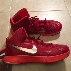 Nike Hyperquickness Basketball Shoes