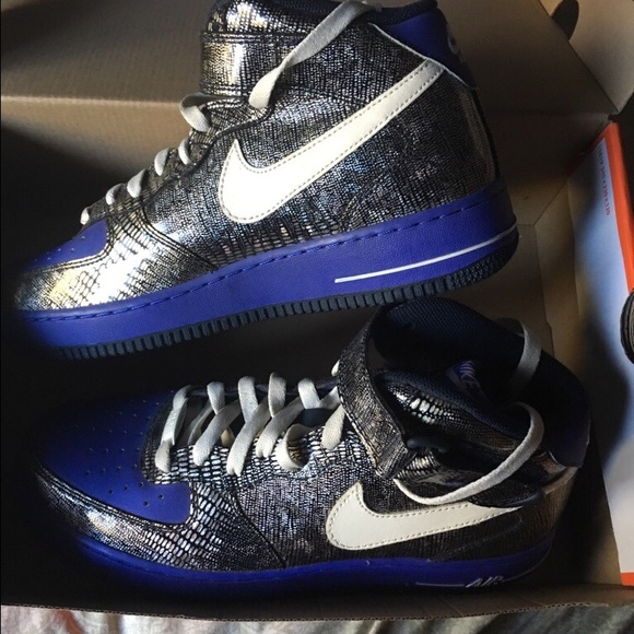 Nike airs