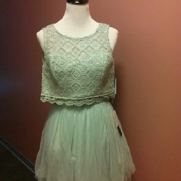 Junior's 2 peice outfit - Picture 1 of 1
