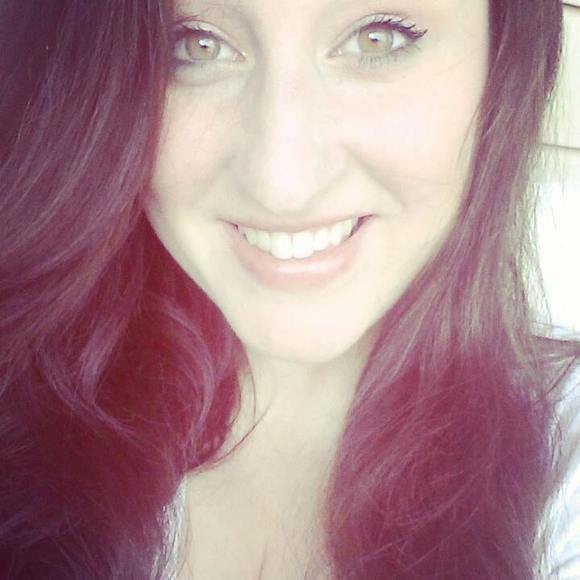 Meet your Posher, Katie - Picture 1 of 1