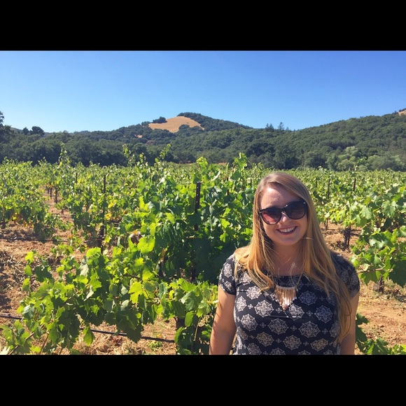 Meet your Posher, Alaina