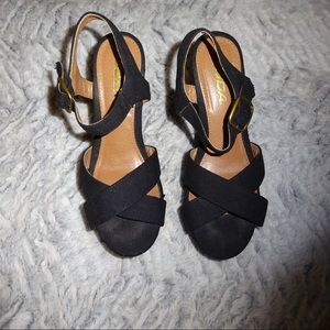 Soda black heels wedge size 7
