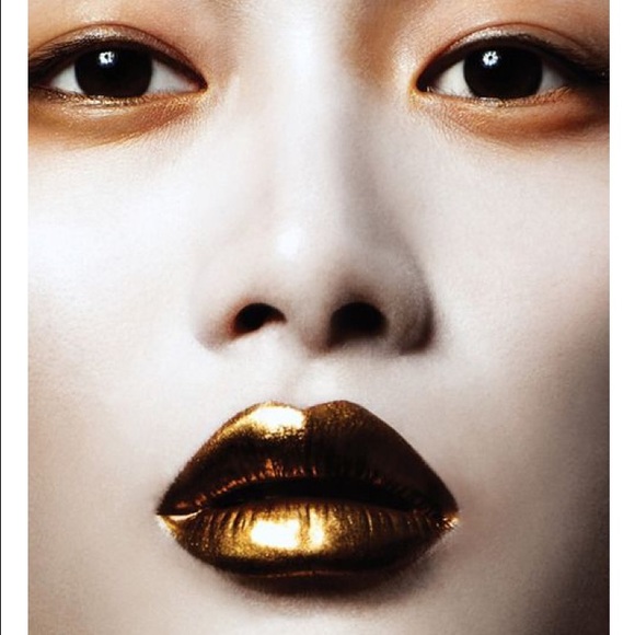 Pat Mcgrath copper pigment