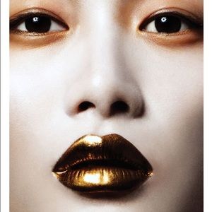 Pat Mcgrath copper pigment