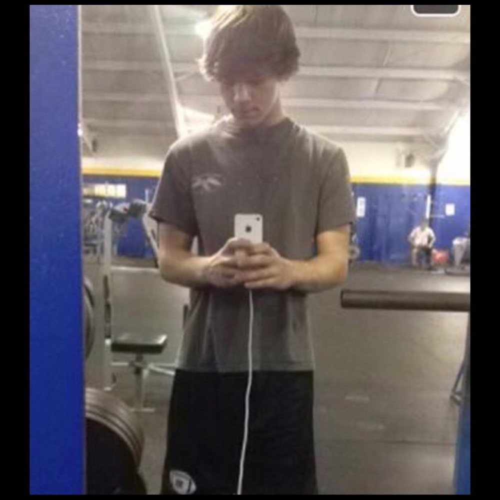 Meet your Posher, Travis