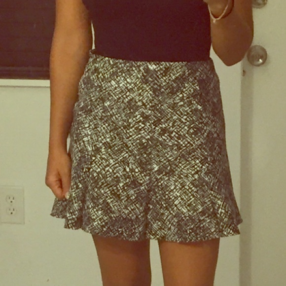 Ruffle skirt by Zara