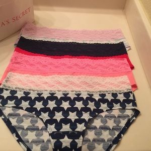 NWT Bundle of 4 Victorias Secret Hiphuggers Pantie