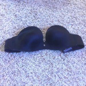 Victoria's Secret strapless Bomb Shell bra