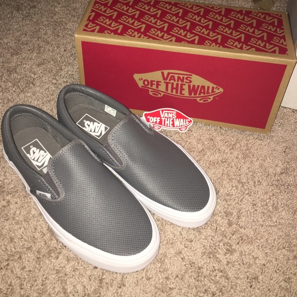 Vans classic slip on