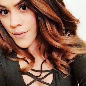 Meet your Posher, Monique