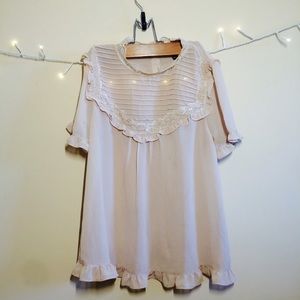 FOREVER 21 RUFFLES & LACE WOVEN TOP NUDE