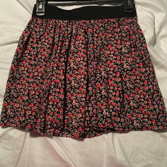 Floral design skirt