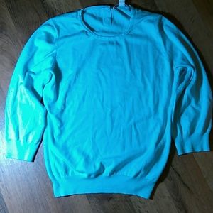 Light Aqua 3/4 Sleeve Light Sweater M