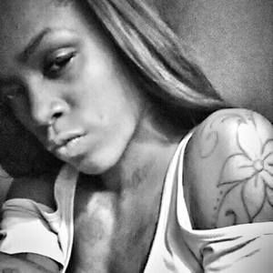 Meet your Posher, Kenisha