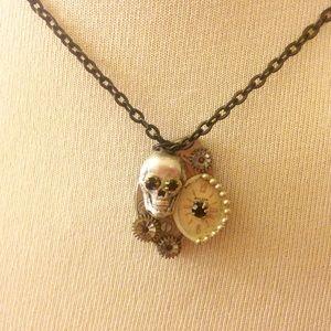 Steampunk necklace with skull