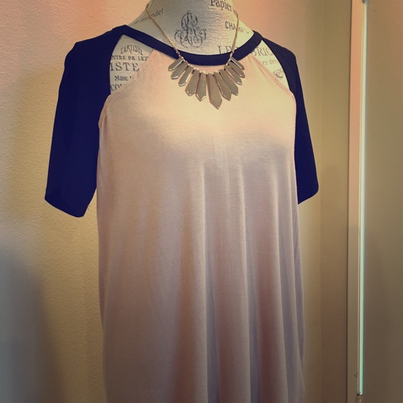 Brand New never been worn cut out top