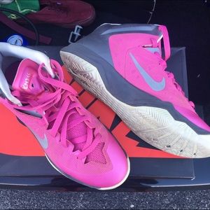 Nike 2013 Hyper Quickness "Think Pink"