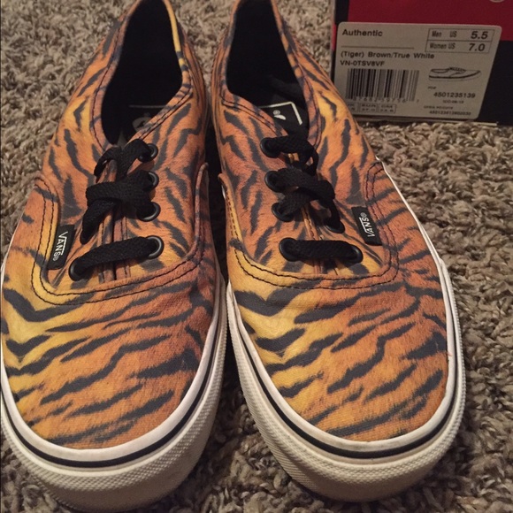 Limited addition tiger vans - Picture 1 of 1