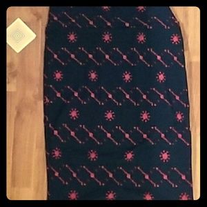 *FLASH SALE***BNWT Lularoe Cassie