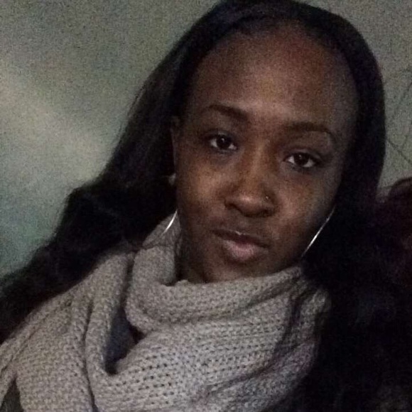 Meet your Posher, Joslin - Picture 2 of 4