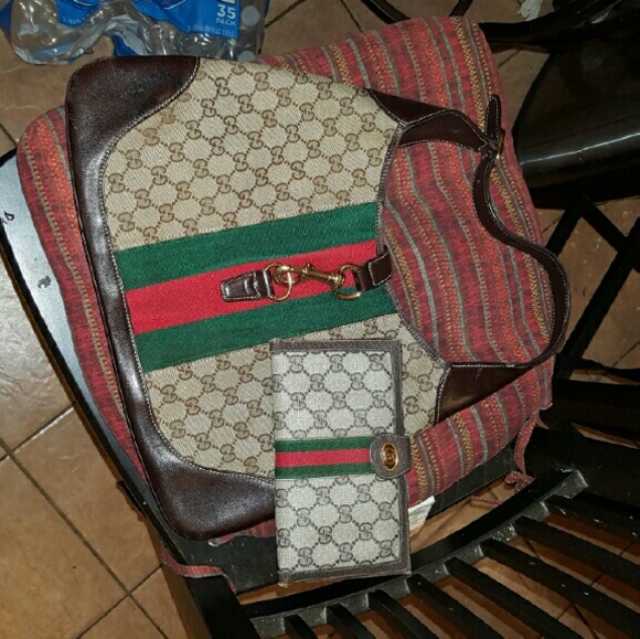 Authentic Gucci purse and wallet