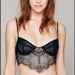 FOR LOVE AND LEMONS bat your eyelash bra