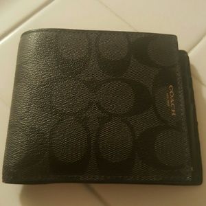 Authentic Coach wallet