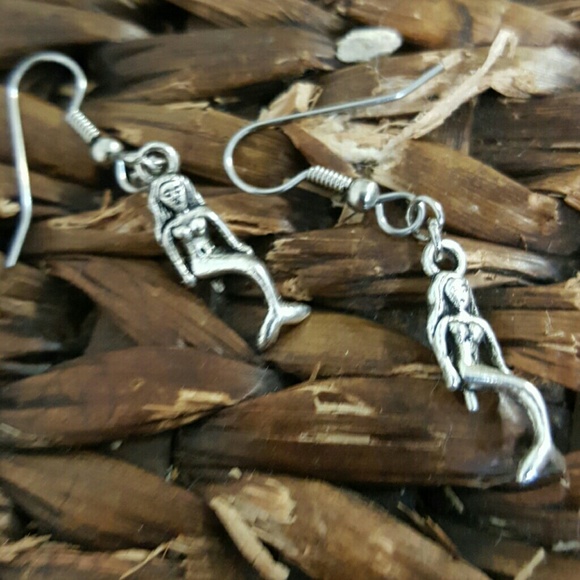 Mermaid Earrings - Picture 3 of 3