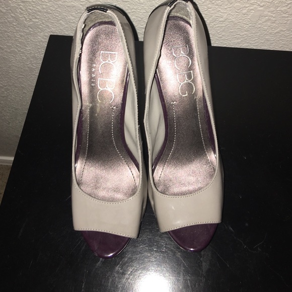 BCBG heels - Picture 2 of 3