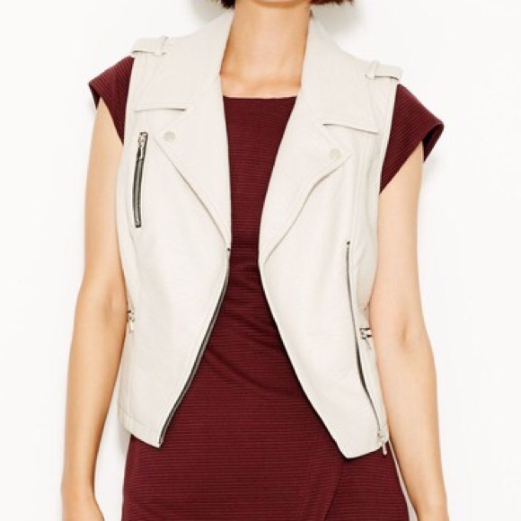 📣SOLD📣 Bar III Pebbled Faux Leather Moto Vest