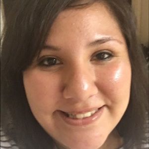 Meet your Posher, Isabel