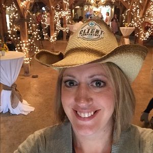 Meet your Posher, Alison