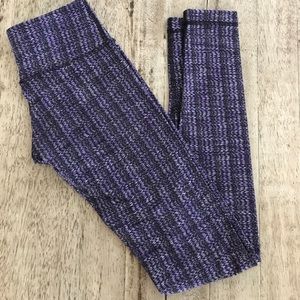 Lululemon Ziggy Wee leggings.