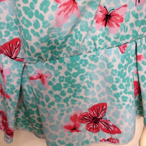 Pretty top - Picture 2 of 3