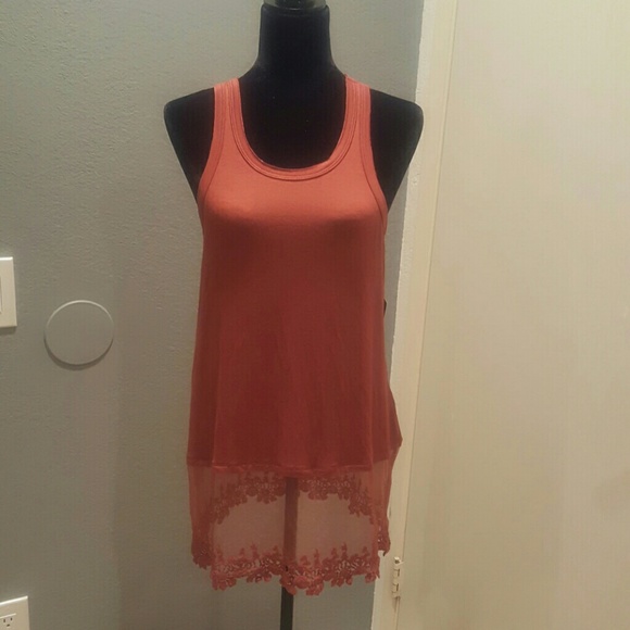 Beautiful Tank Top w/Lace Trim