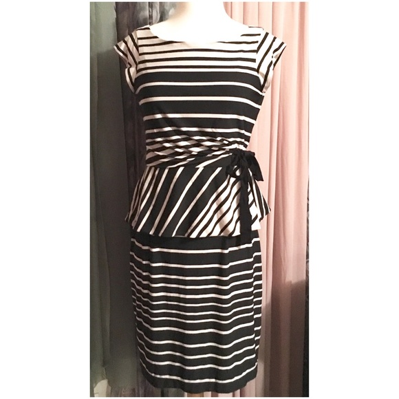 Just Taylor Short Sleeves Dress