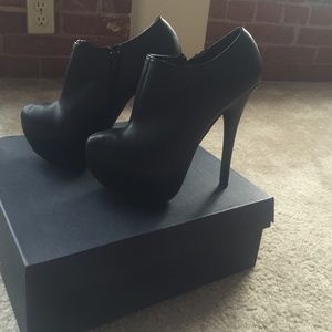 Forever 21 Black Ankle Booties