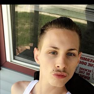 Meet your Posher, Robert