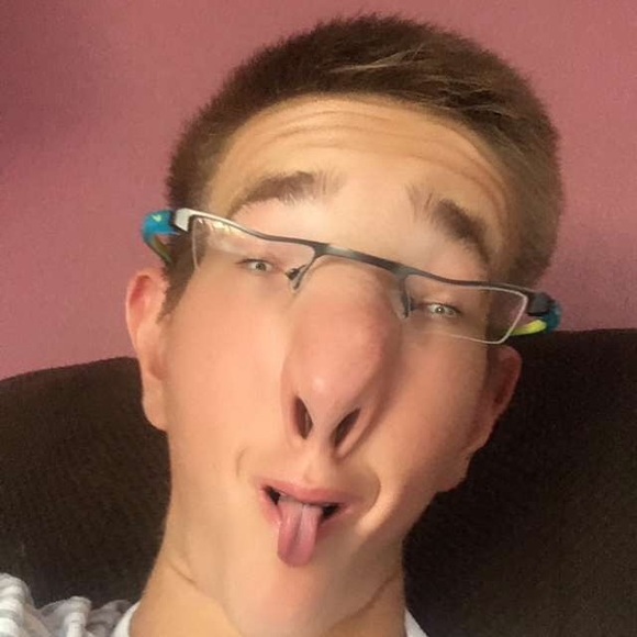 Meet your Posher, Reid - Picture 1 of 1