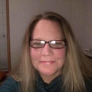 Meet your Posher, Adrianne