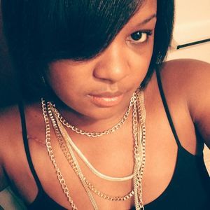 Meet your Posher, Liana