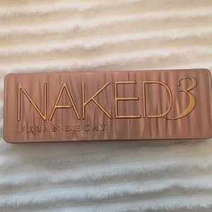 Urban decay naked3 palette