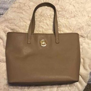 Michael Kors tote
