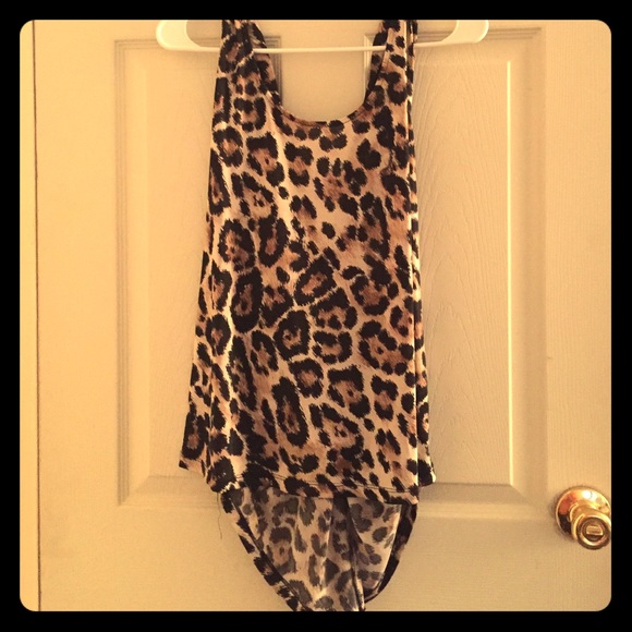 Leopard print tank top