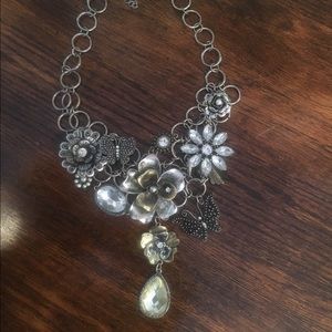 Statement necklace