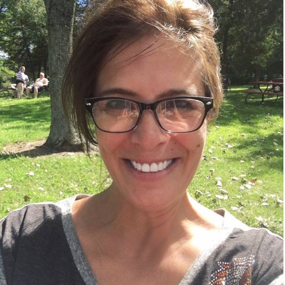 Meet your Posher, Jennifer