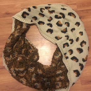 Forever 21 infinity scarf