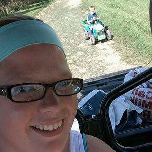 Meet your Posher, Laura