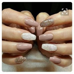 Meet your Posher, Janira