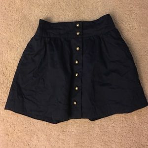 Skirt with front button detail